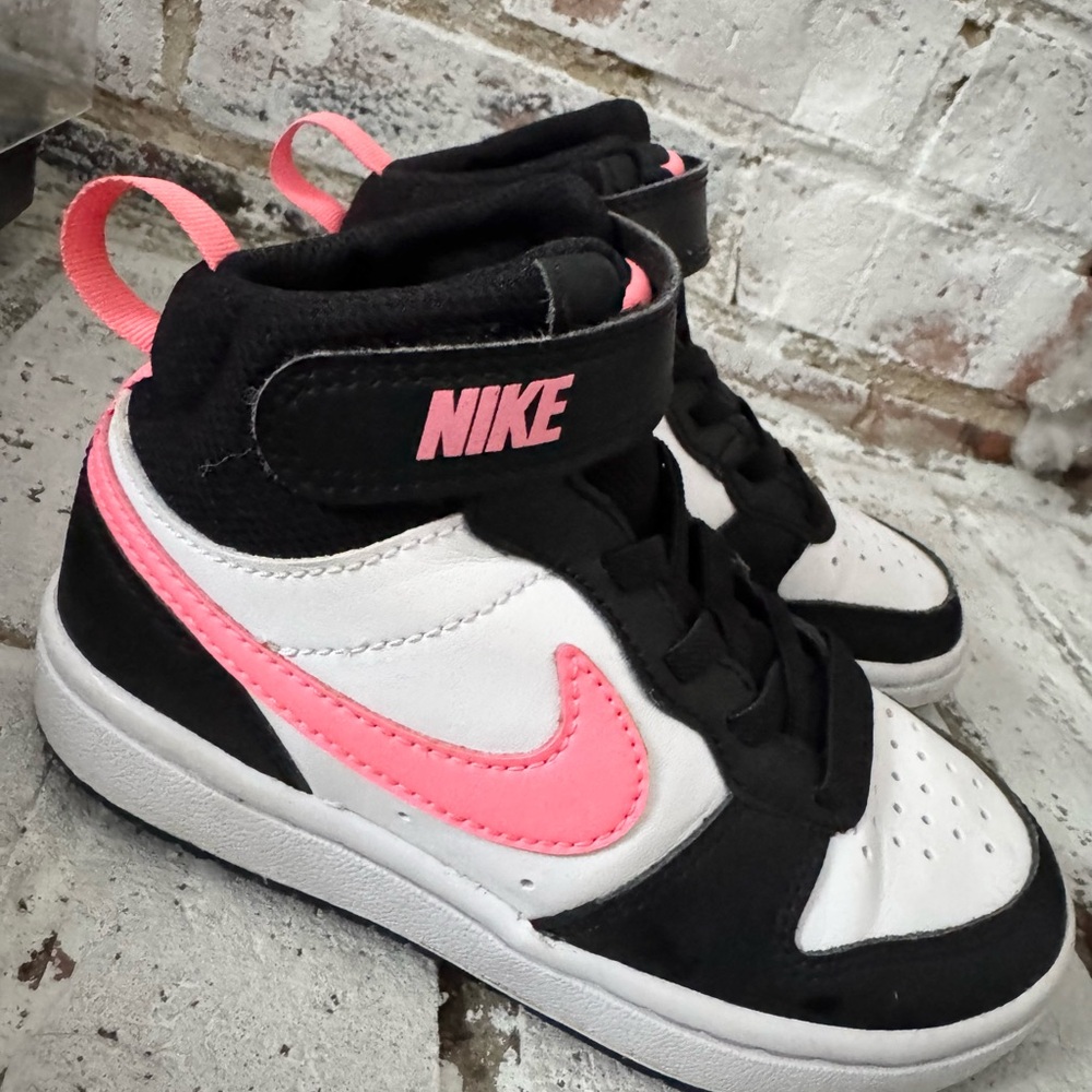 Nike Kids Sneakers - Black, White, Pink